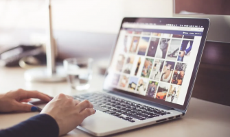 Де брати фото для макетів